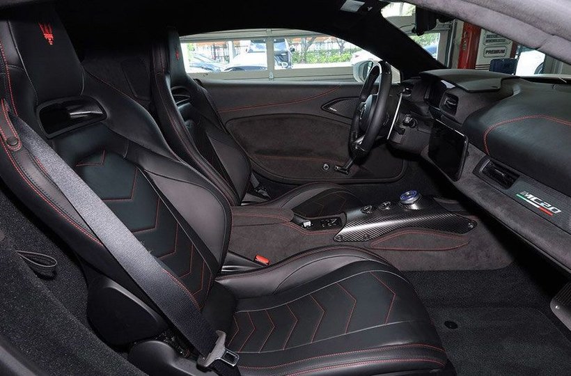 Maserati MC20
