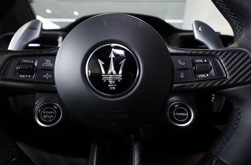 Maserati MC20