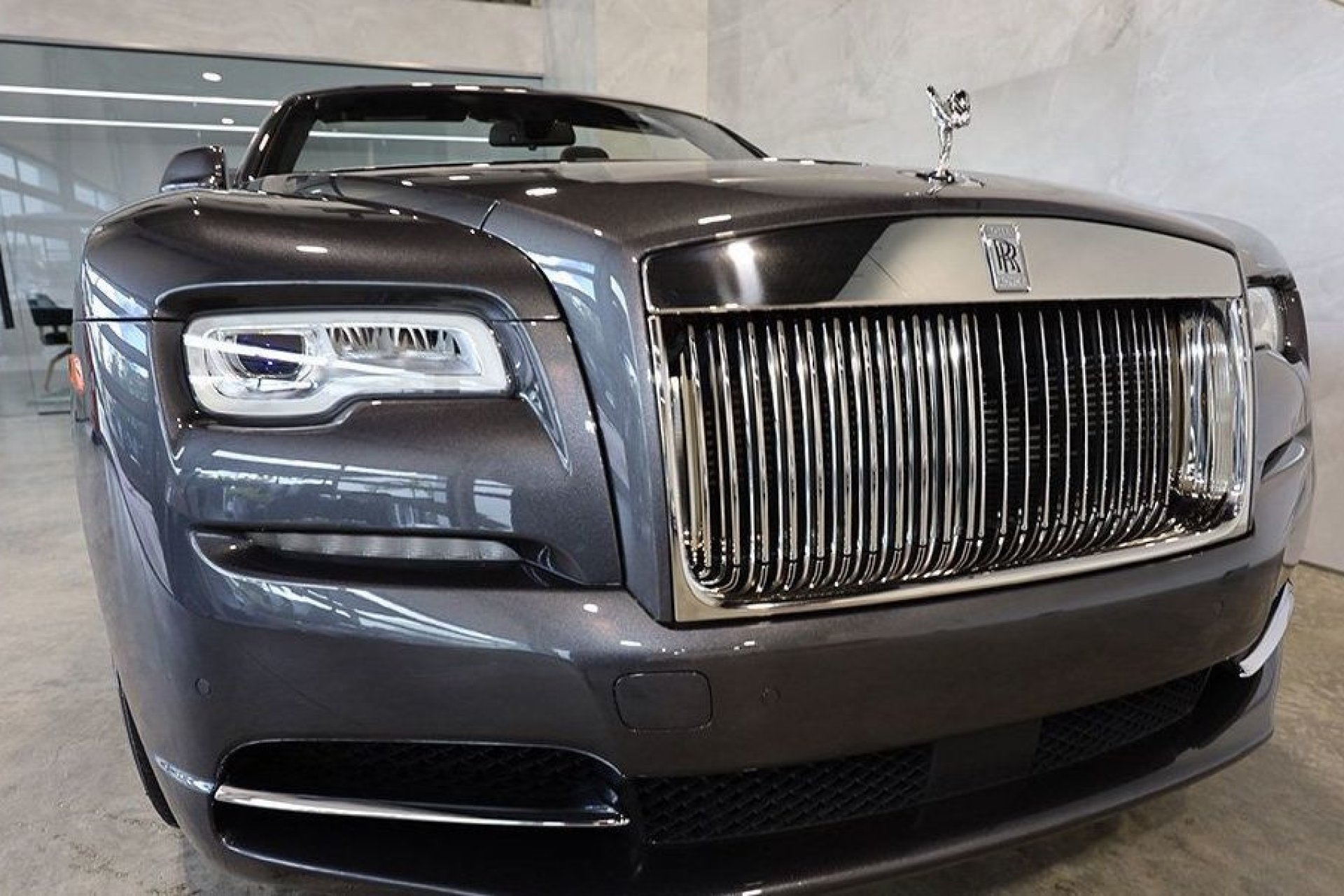 Rolls-Royce Dawn