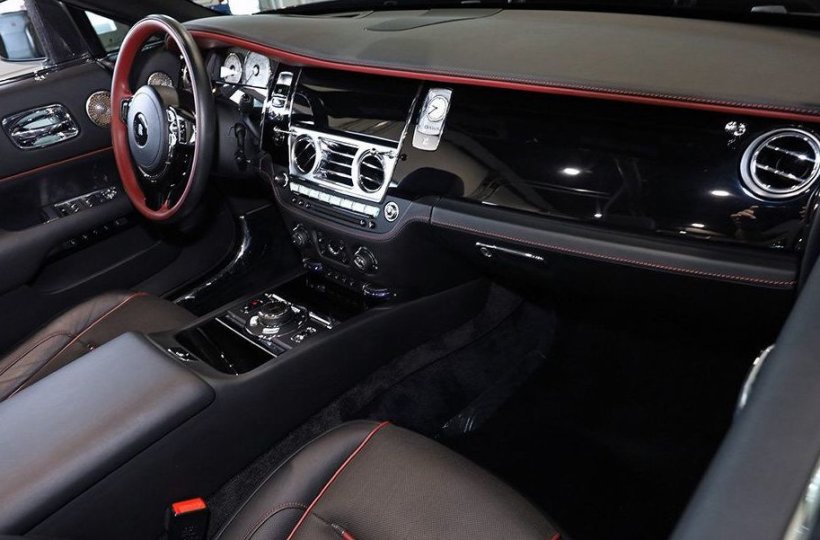 Rolls-Royce Dawn