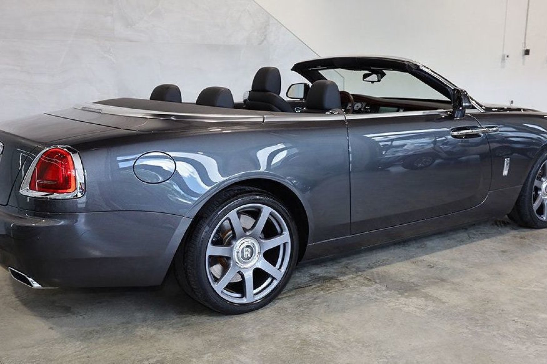 Rolls-Royce Dawn