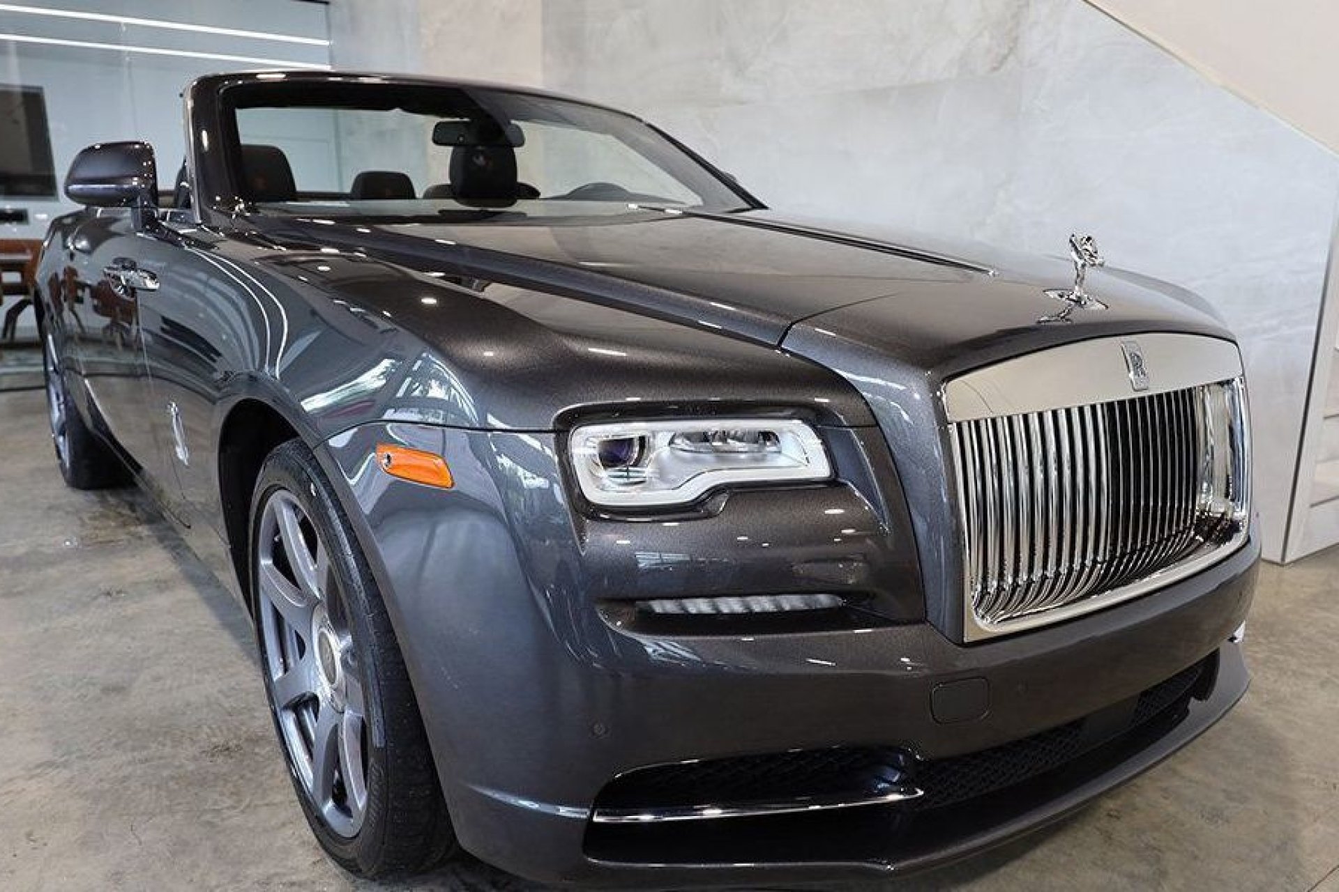 Rolls-Royce Dawn