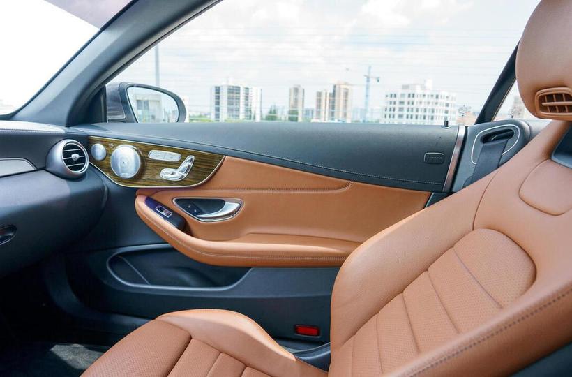 Mercedes-Benz C300