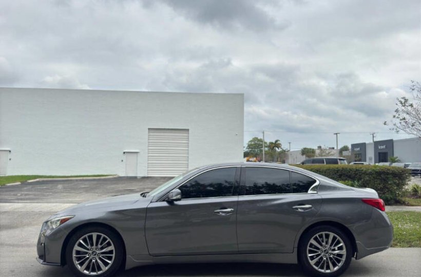 Infiniti Q50 3.0T Luxe