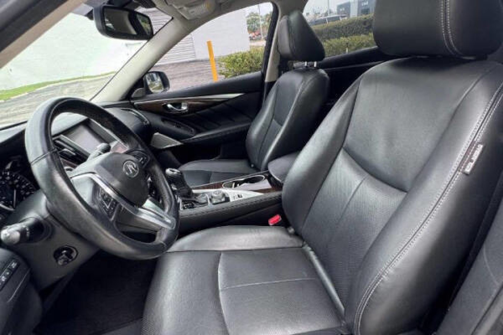 Infiniti Q50 3.0T Luxe