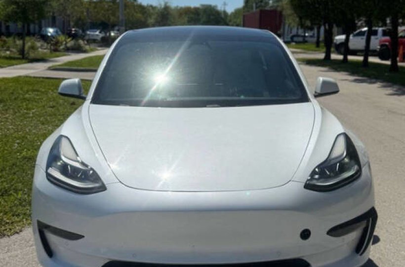 Tesla Model 3 Performance