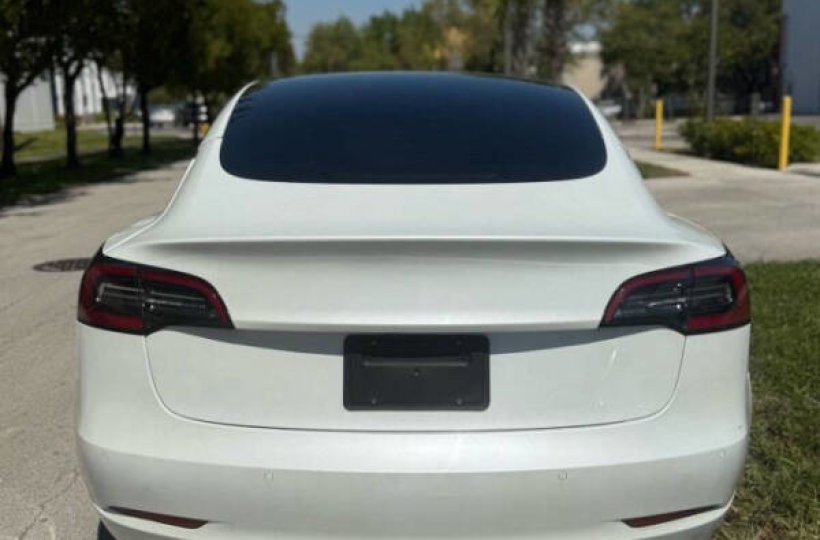 Tesla Model 3 Performance