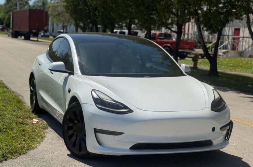Tesla Model 3 Performance